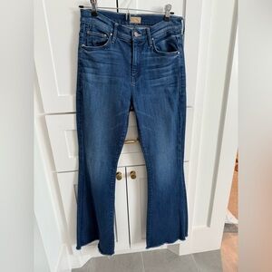 MOTHER - The Weekend Fray jeans - size 27
Color: bazzar adventures
